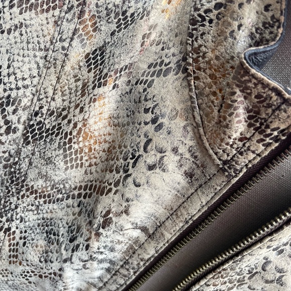 New Chico's Genuine Leather Queen of the Jungle Reversible Jacket - Picture 4 of 8